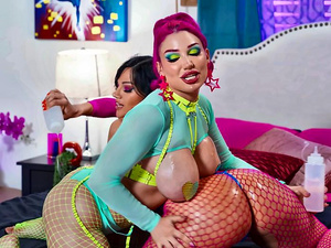 Asses Clapping Loud