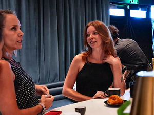 Hotel Bartender Is a Flirt