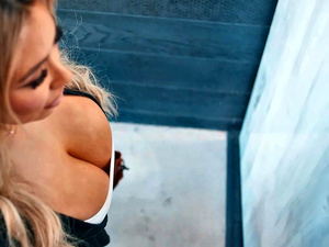 The Exaggerator — She's Fucking OVER THE TOP!