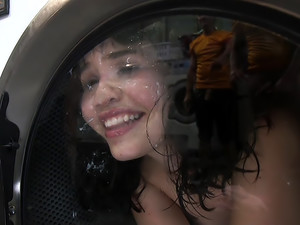 SPEED QUEEN gets FUCKED FILTHY at the Laundromat!