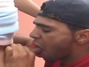 Eduarda Guimaraes shemale dicking dude on video